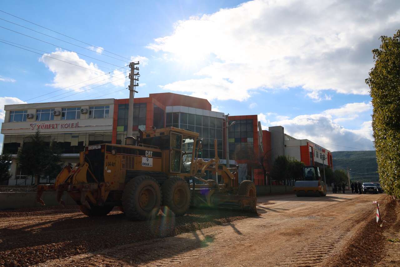 Menteşe’de Kolejler Bölgesine 11 Bin Metrekare Kilit Parke 3